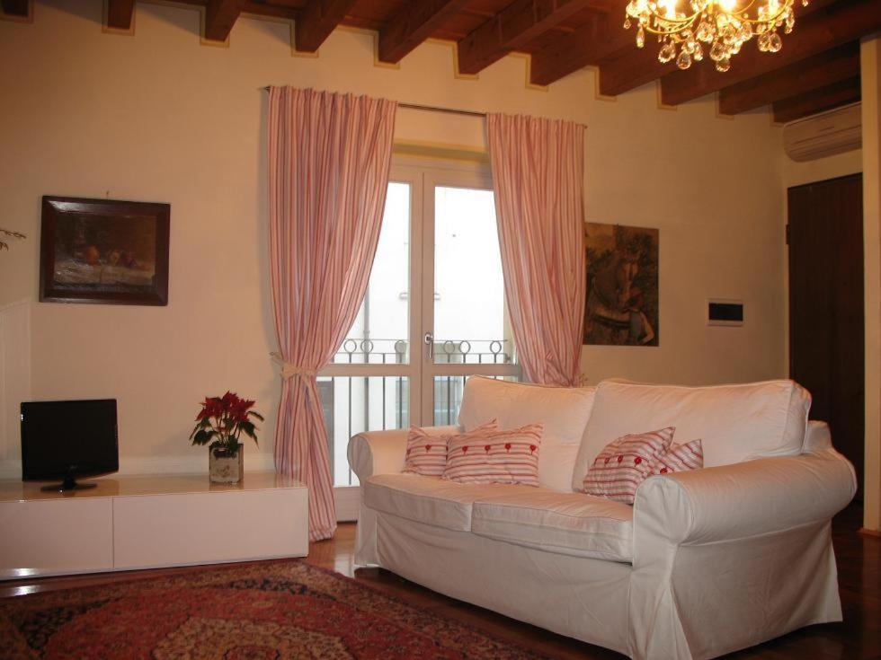 Appartamento con 1 Camera da Letto (4 Adulti)