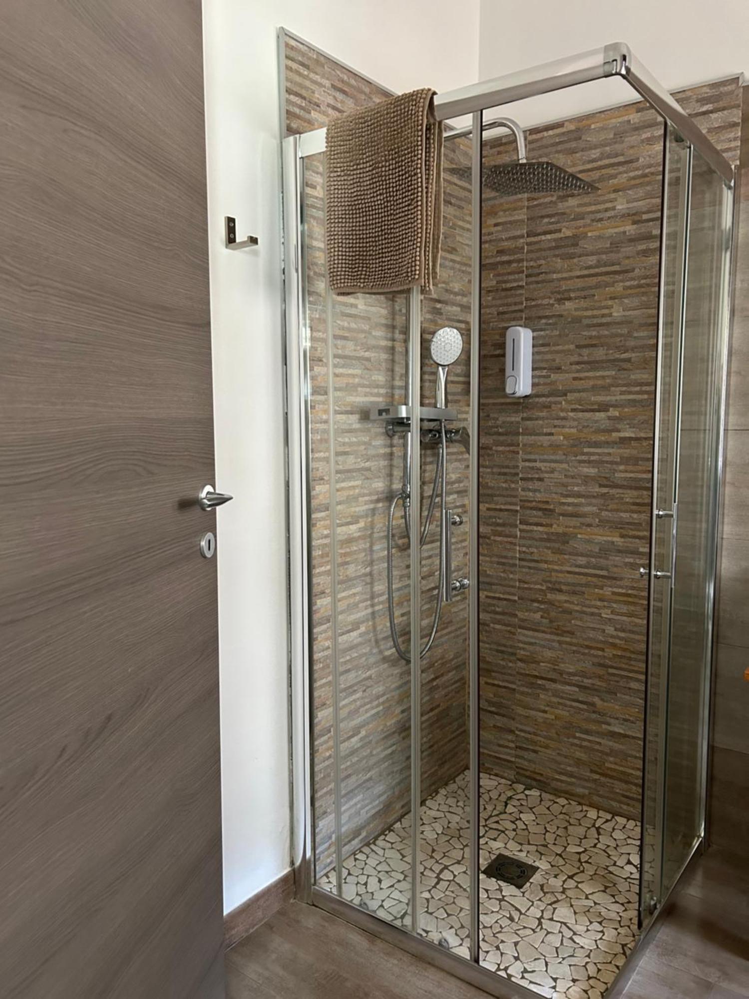 Quadruple Room Private Bathroom