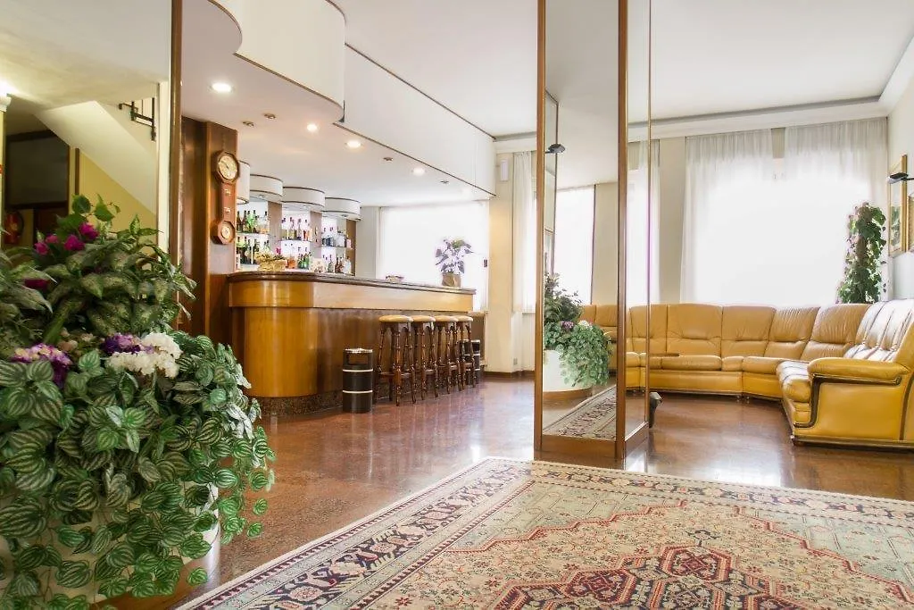 Hotel Mantegna-1