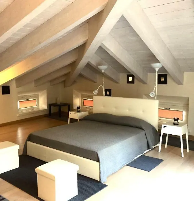 RESIDENZA VIRGILIANA SUITE con terrazza-Centro Storico-1