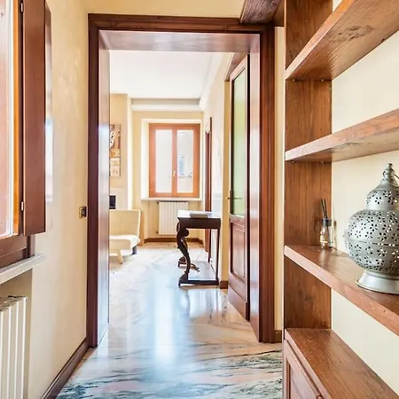 Apartment Under The Basilica Of Sant'Andrea-3