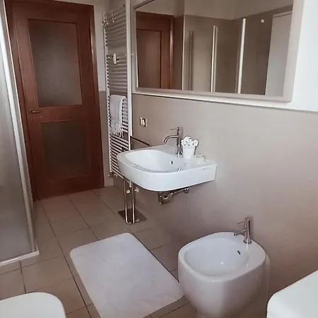 Ola Apartment-2