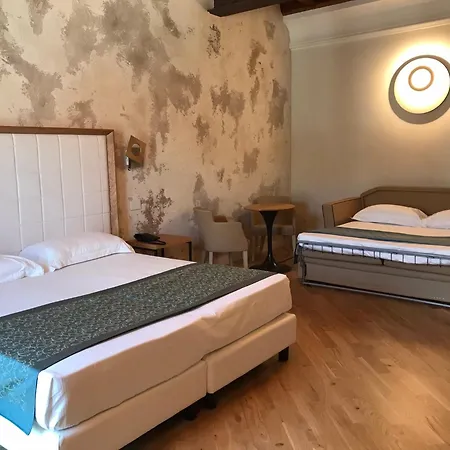 Cà Uberti Home Boutique-3