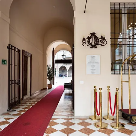 Cà Uberti Home Boutique-2