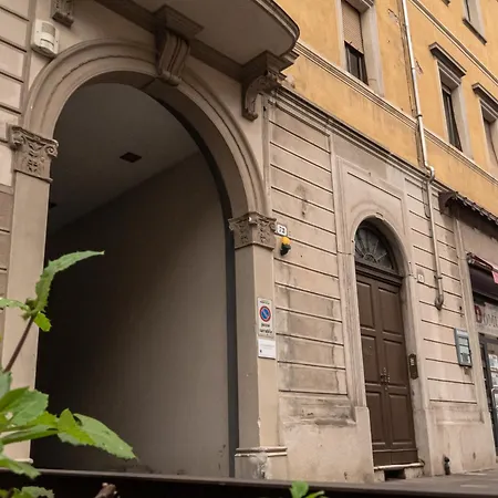 Maison Blanche: appartamento elegante con parcheggio privato-2