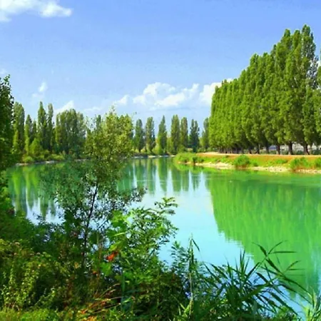 Appartamento trilo fronte Parco con parking e uso bici gratis Check out h18-2