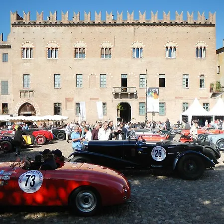 Palazzo Castiglioni Luxury Suites-2
