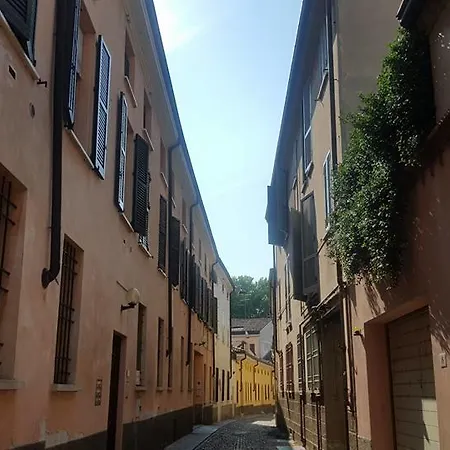 Lollo Apartment-2