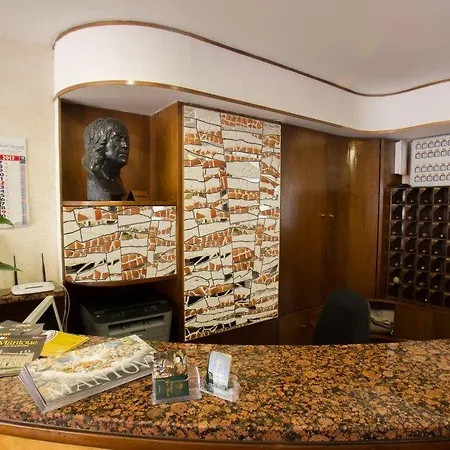 Hotel Mantegna-3